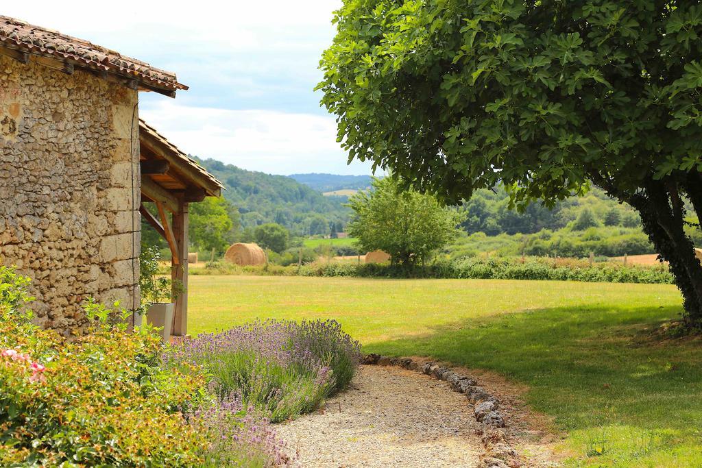 Gites Boutique Villamblard Bagian luar foto
